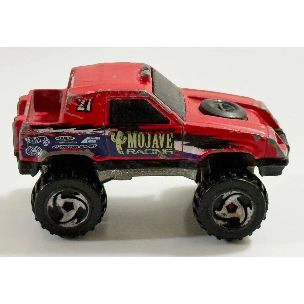Hot Wheels Mojave Racing Truck Kids 1:64 Red Vintage 1984 Monster Truck 4x4